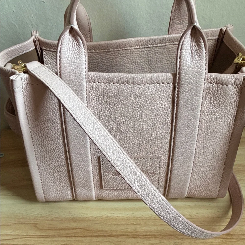 Marc Jacobs Blush Pink Tote Bag Size Mini - Picture 8 of 8